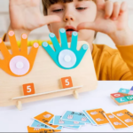 Juego manitos sumas y restas Montessori